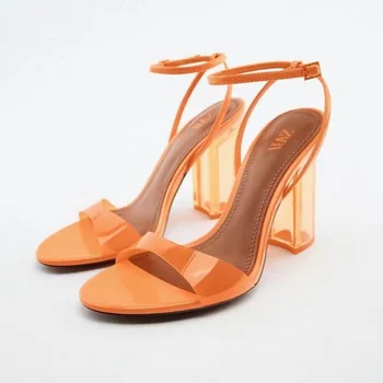 Vasarā jaunu un seksīgu oranža caurspīdīga PVC dzīvoklis sandales ar biezu papēži, papēži un lieli ikdienas universāls modes sieviešu kurpes