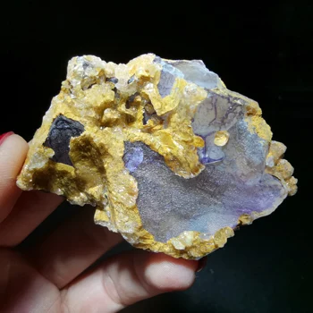 33.3 gNatural reti ģipša ietin violeta fluorite minerālu paraugu dziedinošo enerģiju KVARCA KRISTĀLA PĒRLE, mājas apdare, rotājumi